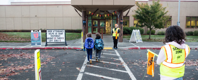 Students walk into Sacajawea Elementary